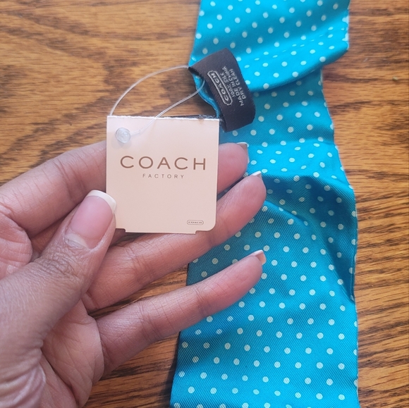 NWT Coach Silk Blue Turquoise Polka Dot Reversible Logo Hair Neck Scarf Wrap - Picture 4 of 7